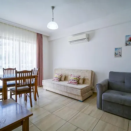 Aparthotel Isik 2*