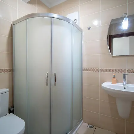 Aparthotel Isik 2*