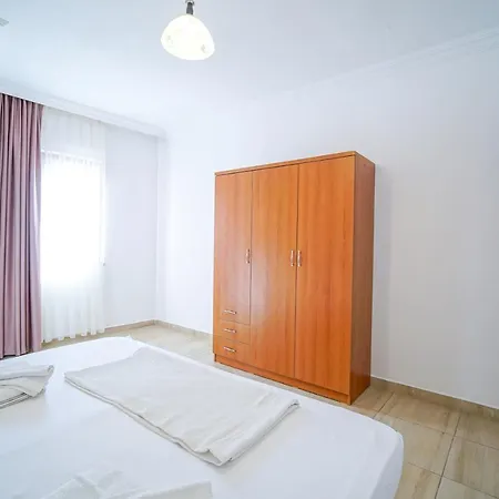 Isik Aparthotel