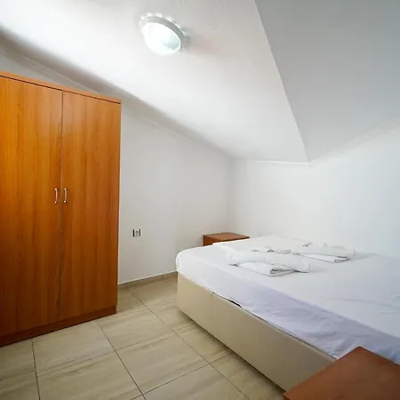Isik Aparthotel