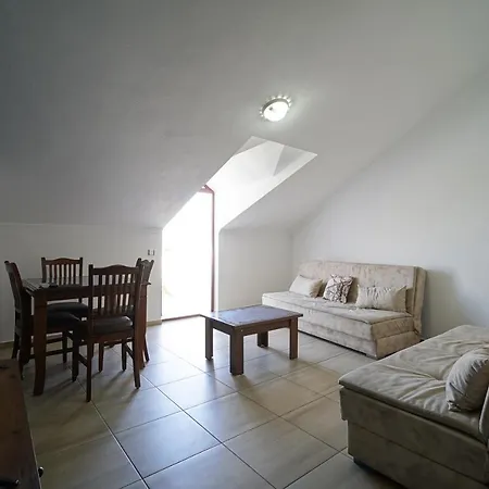 Isik Aparthotel 2*