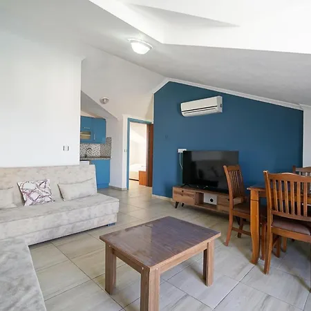Isik Apartmanhotel 3*