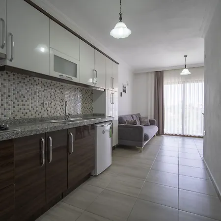 Isik Apartmanhotel 3*